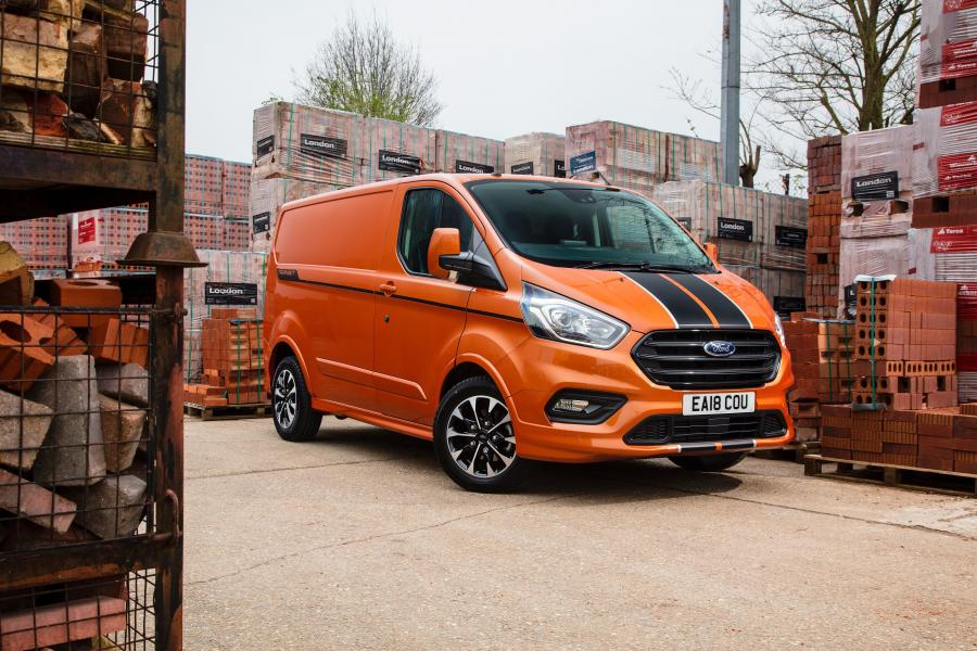  Ford Transit Custom Sport 2017 года  (UK) (фото 6 из 13)